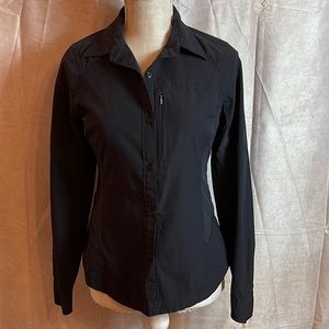 Women’s Columbia button-down, long sleeve top size small Black
